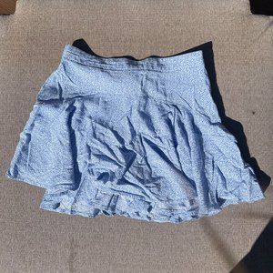 Small Hollister blue and white flower skirt
